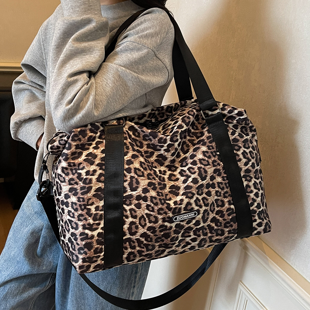 Leopard Printing Travel Duffel - Sports Equipment Storage 评论和价格